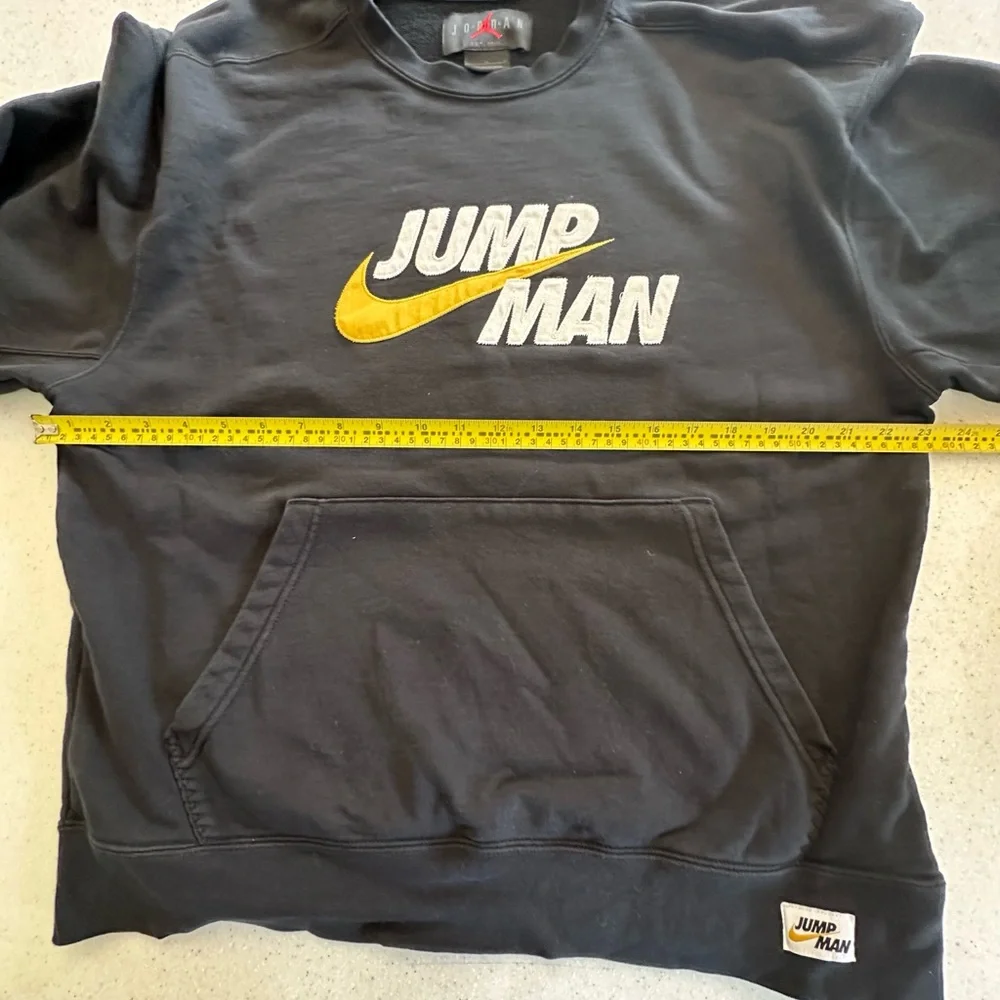 Nike Jordan Jump Man Black Sweatshirt. Men’s Large.